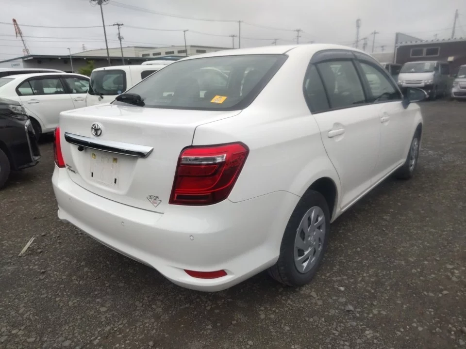 Toyota Corolla Axio NZE164 2021